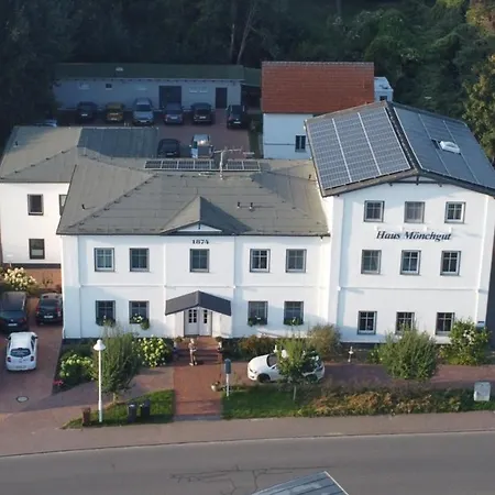 Haus Moenchgut Hotell