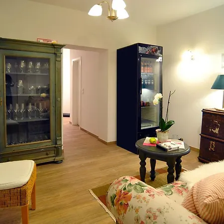 Haus Moenchgut Hotell 3*